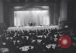 Image communion traditionnelle Le petit déjeuner New York City USA, 1960, de la seconde 52 séquences d'archives historiques vidéo 65675036768