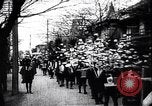 Image défilé cérémonial Japon, 1900, de la seconde 57 séquences d'archives historiques vidéo 65675036771