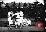 Image entraînement en arts martiaux Japon, 1900, de la seconde 32 séquences d'archives historiques vidéo 65675036780