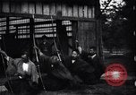 Image archers pratiquant Japon, 1900, de la seconde 5 séquences d'archives historiques vidéo 65675036781