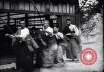 Image archers pratiquant Japon, 1900, de la seconde 14 séquences d'archives historiques vidéo 65675036781