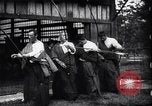 Image archers pratiquant Japon, 1900, de la seconde 15 séquences d'archives historiques vidéo 65675036781