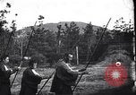 Image archers pratiquant Japon, 1900, de la seconde 36 séquences d'archives historiques vidéo 65675036781