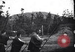 Image archers pratiquant Japon, 1900, de la seconde 37 séquences d'archives historiques vidéo 65675036781