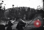 Image archers pratiquant Japon, 1900, de la seconde 39 séquences d'archives historiques vidéo 65675036781