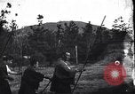 Image archers pratiquant Japon, 1900, de la seconde 42 séquences d'archives historiques vidéo 65675036781