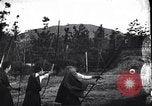 Image archers pratiquant Japon, 1900, de la seconde 44 séquences d'archives historiques vidéo 65675036781