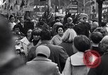 Image Les gens dans les rues de Chicago en 1960 Chicago Illinois USA, 1965, de la seconde 17 séquences d'archives historiques vidéo 65675036783