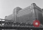 Immagine di Merchandise Mart di Chicago a metà degli anni sessanta Chicago Illinois USA, 1965, secondo 12 filmato di repertorio 65675036790