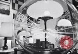Immagine di Dux mobili e artwork store in Chicago Chicago Illinois USA, 1965, secondo 37 filmato di repertorio 65675036793