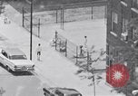 Image Dans les quartiers ouest de Chicago au milieu des années 1960 Chicago Illinois USA, 1965, de la seconde 36 séquences d'archives historiques vidéo 65675036794