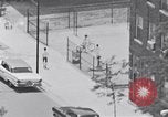 Image Dans les quartiers ouest de Chicago au milieu des années 1960 Chicago Illinois USA, 1965, de la seconde 37 séquences d'archives historiques vidéo 65675036794