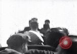 Immagine di Mildred Unger danze sull ala di aereo in volo United States USA, 1937, secondo 15 filmato di repertorio 65675036811