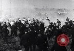 Standbild Memorial Day Massaker Chicago Illinois USA, 1937, aus Sekunde 26 historischem Filmmaterial Videoclip 65675036814