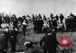 Standbild Memorial Day Massaker Chicago Illinois USA, 1937, aus Sekunde 39 historischem Filmmaterial Videoclip 65675036814