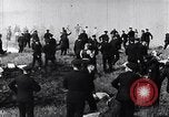 Standbild Memorial Day Massaker Chicago Illinois USA, 1937, aus Sekunde 41 historischem Filmmaterial Videoclip 65675036814