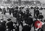 Standbild Memorial Day Massaker Chicago Illinois USA, 1937, aus Sekunde 42 historischem Filmmaterial Videoclip 65675036814