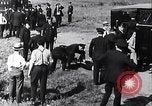 Standbild Memorial Day Massaker Chicago Illinois USA, 1937, aus Sekunde 57 historischem Filmmaterial Videoclip 65675036814