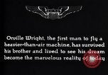 Standbild Brüder Wright Pioniere der Luftfahrt Europa, 1938, aus Sekunde 5 historischem Filmmaterial Videoclip 65675036830