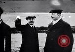 Standbild Brüder Wright Pioniere der Luftfahrt Europa, 1938, aus Sekunde 38 historischem Filmmaterial Videoclip 65675036830