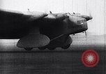 Standbild Brüder Wright Pioniere der Luftfahrt Europa, 1938, aus Sekunde 61 historischem Filmmaterial Videoclip 65675036830