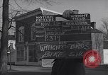 Immagine di Fratelli Wright' bike shop Dayton Ohio USA, 1951, secondo 4 filmato di repertorio 65675036835