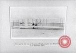 Standbild Wright Brothers'-Ebene Detroit Michigan USA, 1951, aus Sekunde 26 historischem Filmmaterial Videoclip 65675036838