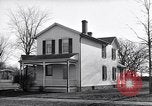 Standbild Wright Bruders Haus Greenfield Village, 1951, aus Sekunde 19 historischem Filmmaterial Videoclip 65675036840