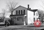 Standbild Wright Bruders Haus Greenfield Village, 1951, aus Sekunde 57 historischem Filmmaterial Videoclip 65675036840