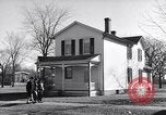 Standbild Wright Bruders Haus Greenfield Village, 1951, aus Sekunde 58 historischem Filmmaterial Videoclip 65675036840
