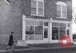 Image Wright Brother's cycle company Dayton Ohio USA, 1951, de la seconde 10 séquences d'archives historiques vidéo 65675036841
