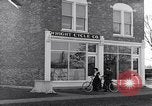 Image Wright Brother's cycle company Dayton Ohio USA, 1951, de la seconde 20 séquences d'archives historiques vidéo 65675036841