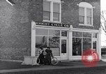 Image Wright Brother's cycle company Dayton Ohio USA, 1951, de la seconde 29 séquences d'archives historiques vidéo 65675036841