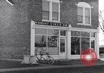 Image Wright Brother's cycle company Dayton Ohio USA, 1951, de la seconde 43 séquences d'archives historiques vidéo 65675036841