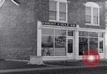 Image Wright Brother's cycle company Dayton Ohio USA, 1951, de la seconde 60 séquences d'archives historiques vidéo 65675036841