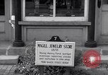 Standbild Magill Schmuck shop Detroit Michigan USA, 1951, aus Sekunde 61 historischem Filmmaterial Videoclip 65675036843