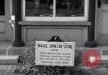 Standbild Magill Schmuck shop Detroit Michigan USA, 1951, aus Sekunde 62 historischem Filmmaterial Videoclip 65675036843