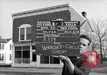 Image Wright Brother's Boutique de cycle Dayton Ohio USA, 1951, de la seconde 1 séquences d'archives historiques vidéo 65675036844