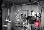 Standbild Wright Brother's Workshop Dayton Ohio USA, 1951, aus Sekunde 1 historischem Filmmaterial Videoclip 65675036845