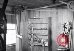 Standbild Wright Brother's Workshop Dayton Ohio USA, 1951, aus Sekunde 5 historischem Filmmaterial Videoclip 65675036845