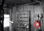 Standbild Wright Brother's Workshop Dayton Ohio USA, 1951, aus Sekunde 10 historischem Filmmaterial Videoclip 65675036845