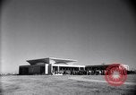 Standbild Wright Brothers Visitor Center Kitty Hawk North Carolina USA, 1960, aus Sekunde 7 historischem Filmmaterial Videoclip 65675036851