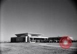 Standbild Wright Brothers Visitor Center Kitty Hawk North Carolina USA, 1960, aus Sekunde 8 historischem Filmmaterial Videoclip 65675036851