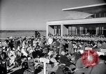 Standbild Wright Brothers Visitor Center Kitty Hawk North Carolina USA, 1960, aus Sekunde 45 historischem Filmmaterial Videoclip 65675036852