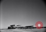 Standbild Wright Brothers Visitor Center Kitty Hawk North Carolina USA, 1960, aus Sekunde 61 historischem Filmmaterial Videoclip 65675036852