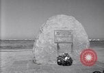 Standbild Wright Brothers Visitor Center Kitty Hawk North Carolina USA, 1960, aus Sekunde 21 historischem Filmmaterial Videoclip 65675036853