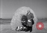 Standbild Wright Brothers Visitor Center Kitty Hawk North Carolina USA, 1960, aus Sekunde 42 historischem Filmmaterial Videoclip 65675036853