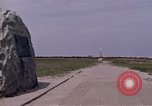 Immagine di Wright Brothers National Memorial Kitty Hawk North Carolina USA, 1972, secondo 46 filmato di repertorio 65675036859