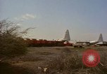 Standbild Luftbrücke der Straßenbau Ausrüstungen Chiloya Peru, 1966, aus Sekunde 11 historischem Filmmaterial Videoclip 65675036905