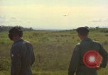 Standbild Luftbrücke der Straßenbau Ausrüstungen Chiloya Peru, 1966, aus Sekunde 31 historischem Filmmaterial Videoclip 65675036905